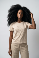 Lade das Bild in den Galerie-Viewer, T-SHIRT `Fashion Icons´, beige