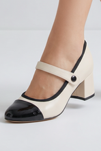 Lade das Bild in den Galerie-Viewer, PUMPS `Coco´, crème-schwarz