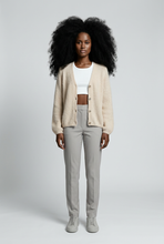 Lade das Bild in den Galerie-Viewer, CARDIGAN `Elegant Piece´ (Alpaka), crème