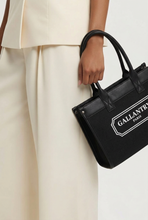 Lade das Bild in den Galerie-Viewer, TASCHE Paris, schwarz-weiß