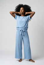 Lade das Bild in den Galerie-Viewer, HOSE `Fashionista´ (Wide Leg), baby blue
