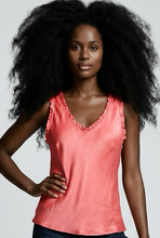 Lade das Bild in den Galerie-Viewer, TOP Little Ruffles, koralle