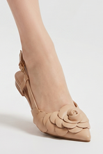 Lade das Bild in den Galerie-Viewer, SLINGBACKS `Camelia´, beige