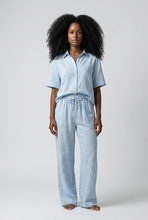 Lade das Bild in den Galerie-Viewer, HOSE `Pastel Linen´, baby blue