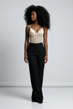 Lade das Bild in den Galerie-Viewer, BODY `Elegant Lace´, beige