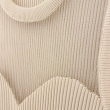 Lade das Bild in den Galerie-Viewer, TOP `Decolleté´ (ärmellos), beige