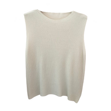 Lade das Bild in den Galerie-Viewer, TOP `Allrounder´ (Feinstrick/ärmellos), beige