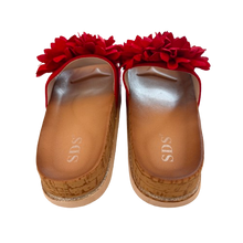 Lade das Bild in den Galerie-Viewer, PANTOLETTE `Flower´, rot