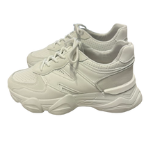 Lade das Bild in den Galerie-Viewer, SNEAKER `Fashionista´, weiß