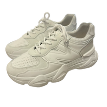 Lade das Bild in den Galerie-Viewer, SNEAKER `Fashionista´, weiß