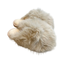 Lade das Bild in den Galerie-Viewer, HAUSSCHUHE `Fluffy´, beige