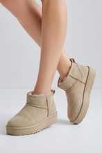 Lade das Bild in den Galerie-Viewer, BOOTS `Plateau´, chocolate