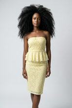 Lade das Bild in den Galerie-Viewer, TOP `Lace Bustier´, citrus