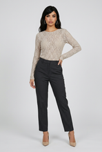 Lade das Bild in den Galerie-Viewer, TOP `Lace´ (weiter Ausschnitt), taupe