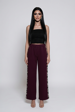 Lade das Bild in den Galerie-Viewer, HOSE `Elegant & Comfy´, burgundy-Leo