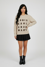 Lade das Bild in den Galerie-Viewer, PULLOVER `Louis Karl Coco Mark´, beige