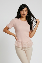 Lade das Bild in den Galerie-Viewer, TOP `Lace Details´ (Schößchen), soft rose