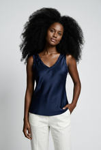 Lade das Bild in den Galerie-Viewer, TOP Little Ruffles, navy blue