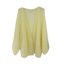 Lade das Bild in den Galerie-Viewer, CARDIGAN `Cloud´, soft citrus