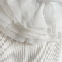 Lade das Bild in den Galerie-Viewer, KLEID `Couture Camelia´, crèmeweiß