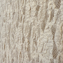 Lade das Bild in den Galerie-Viewer, TOP `Lace´ (weiter Ausschnitt), taupe