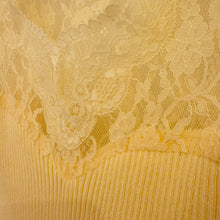 Lade das Bild in den Galerie-Viewer, TOP `Elegant Lace´ (ärmellos), citrus