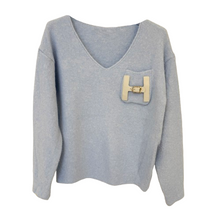 Lade das Bild in den Galerie-Viewer, PULLOVER `Cool Detail´, baby blue