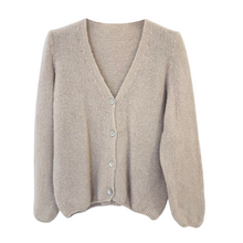 Lade das Bild in den Galerie-Viewer, CARDIGAN `Elegant Piece´ (Alpaka), taupe