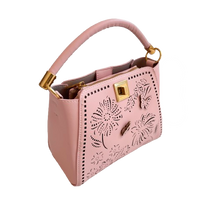 Lade das Bild in den Galerie-Viewer, TASCHE `Butterfly´, soft rose