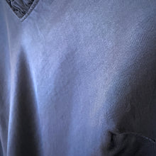 Lade das Bild in den Galerie-Viewer, TOP Little Ruffles, navy blue