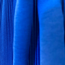 Lade das Bild in den Galerie-Viewer, HOSE Mini Plissee Culotte, mykonos blue