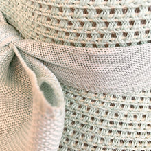 Lade das Bild in den Galerie-Viewer, HUT `Springtime´, dusty mint