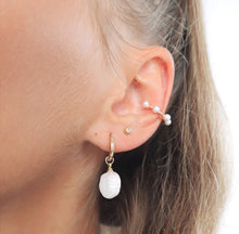 Lade das Bild in den Galerie-Viewer, EARCUFF Couture, gold
