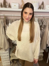 Lade das Bild in den Galerie-Viewer, PULLOVER `So so cozy´, beige