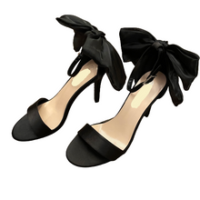 Lade das Bild in den Galerie-Viewer, SANDALETTE `Couture Bow´, schwarz