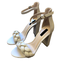 Lade das Bild in den Galerie-Viewer, SANDALETTE `J`adore´, beige