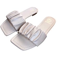 Lade das Bild in den Galerie-Viewer, PANTOLETTE `Fancy´