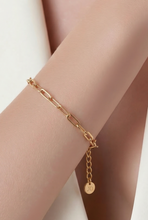 Lade das Bild in den Galerie-Viewer, ARMBAND `Cool Chic´, gold
