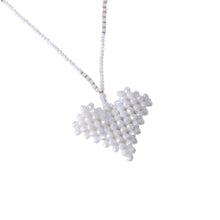 Lade das Bild in den Galerie-Viewer, KETTE Pearly Heart, weiß
