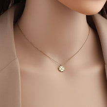 Lade das Bild in den Galerie-Viewer, KETTE Lucky Flower, gold
