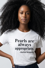 Lade das Bild in den Galerie-Viewer, T-SHIRT `Pearls´, weiß
