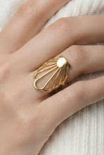 Lade das Bild in den Galerie-Viewer, RING Biggest Shell, gold
