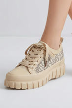 Lade das Bild in den Galerie-Viewer, SNEAKER `Chunky´
