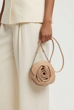 Lade das Bild in den Galerie-Viewer, TASCHE Minibag `Coco´, caramel
