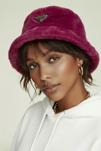 Lade das Bild in den Galerie-Viewer, BUCKET HAT `Fashionista´, burgundy
