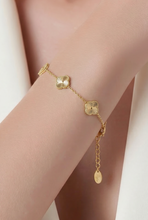 Lade das Bild in den Galerie-Viewer, ARMBAND `3 Flowers´, gold
