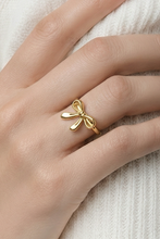 Lade das Bild in den Galerie-Viewer, RING Sweet Bow, gold
