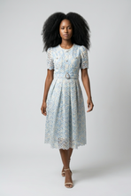 Lade das Bild in den Galerie-Viewer, KLEID `Dreamy´ (Midi), baby blue
