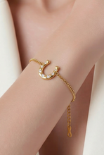 Lade das Bild in den Galerie-Viewer, ARMBAND `Good Luck´, gold
