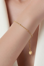 Lade das Bild in den Galerie-Viewer, ARMBAND `Simple Chic´, gold
